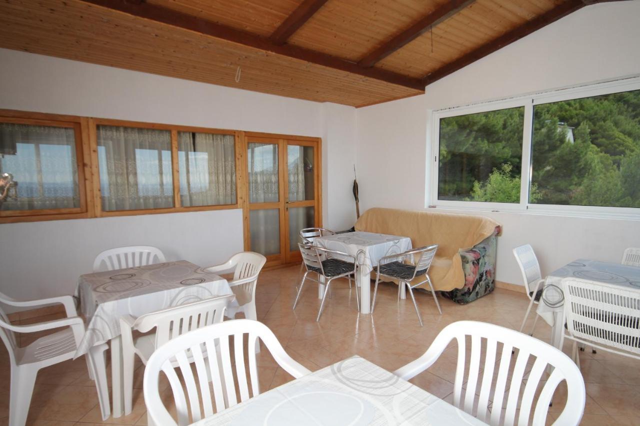 Apartments And Rooms With Parking Space Brela, Makarska - 6895 Esterno foto